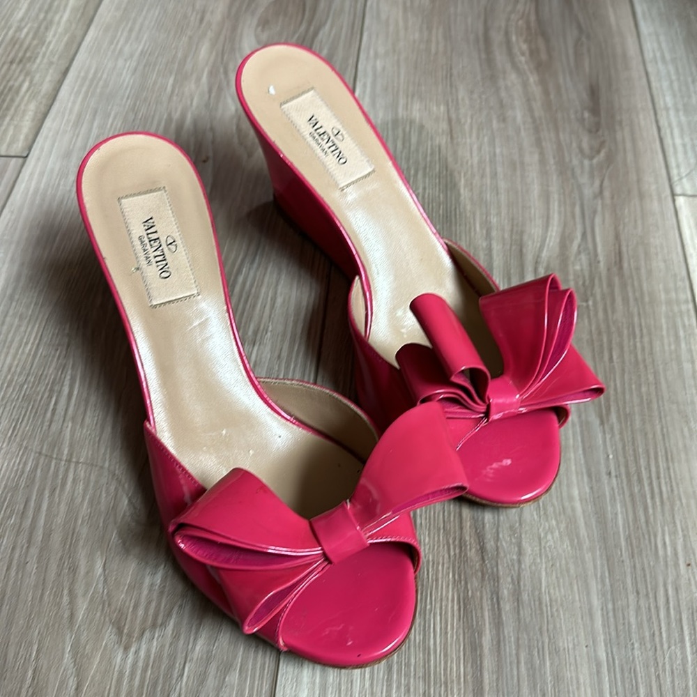 Valentino pink sandals